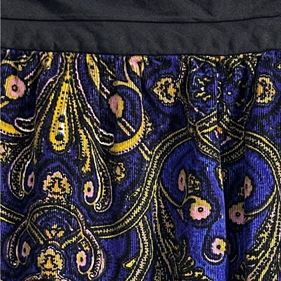 Cidra by Anthropologie corduroy skirt, size 6, cotton, date night, office - Picture 3 of 10